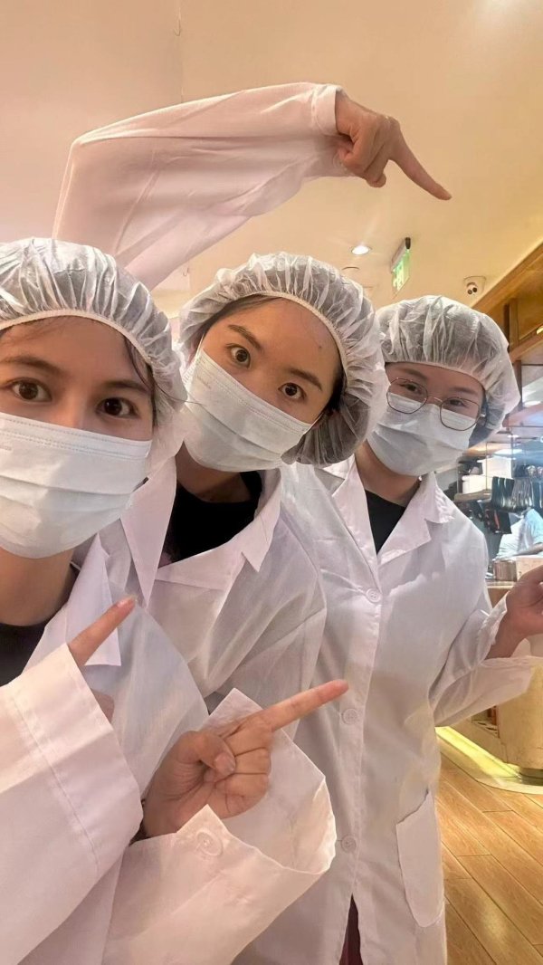 聚宏鑫操盘 实探西贝制作罗永浩“同款套餐”：葱香烤鱼用的是保质18个月腌制冷冻鱼